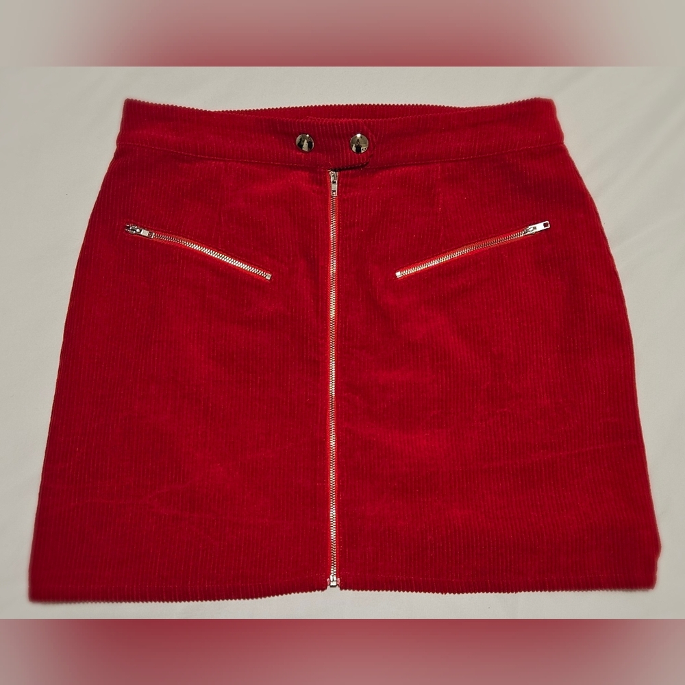 By The Way. Red Corduroy Mini Skirt Size Large Gold Zip Front Retro Y2K